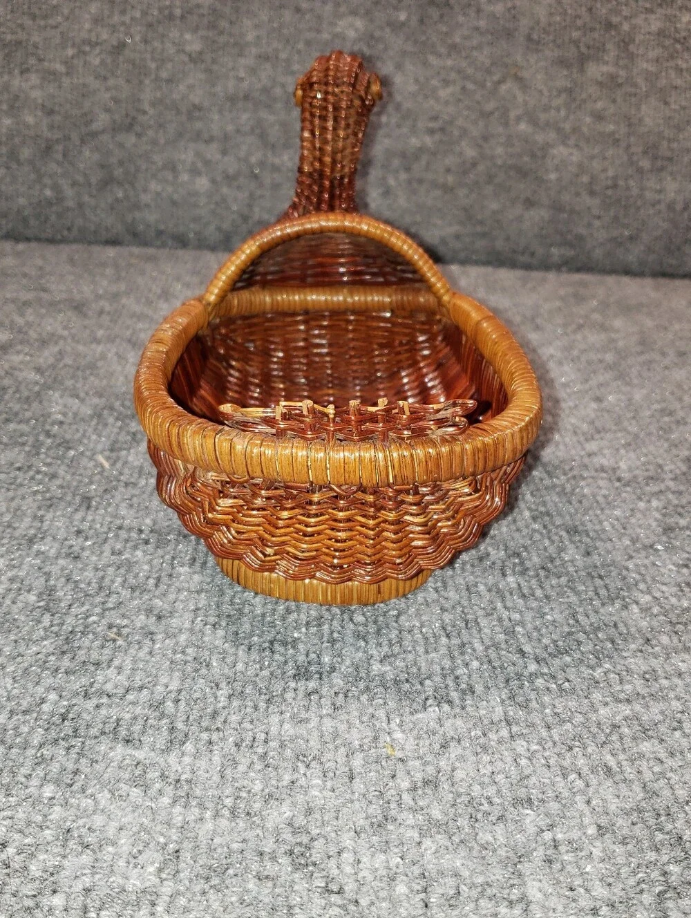 Vintage Duck Shape Woven Wicker Basket With Wooden Beak 9